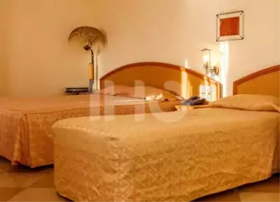 نمای اتاق هتل ارم شیراز