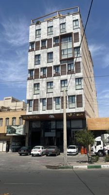 نمای ساختمان هتل آوا قم
