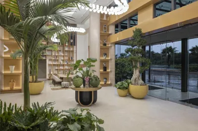 لابی هتل حیات ریجنسی ازمیر ایستینه پارک ازمیر