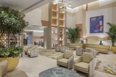 لابی هتل حیات ریجنسی ازمیر ایستینه پارک ازمیر