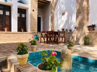 اقامتگاه سنتی عمارت اجلال تفرش