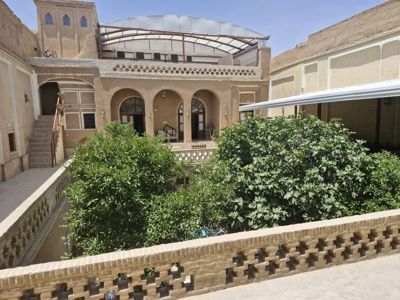 اقامتگاه سنتی سروش یزد