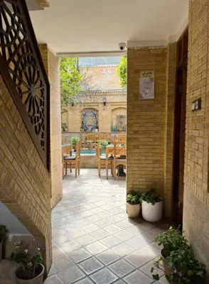 اقامتگاه سنتی عمارت جمشیدیه شیراز