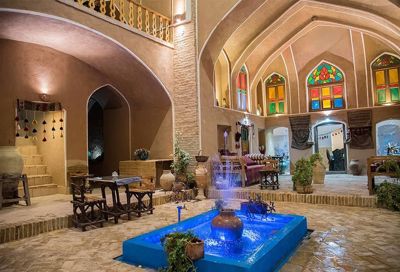 هتل سنتی خالومیرزا عقدا اردکان