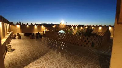 اقامتگاه بوم گردی نگارین خور و بیابانک