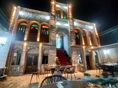 اقامتگاه سنتی مونگ خرم آباد