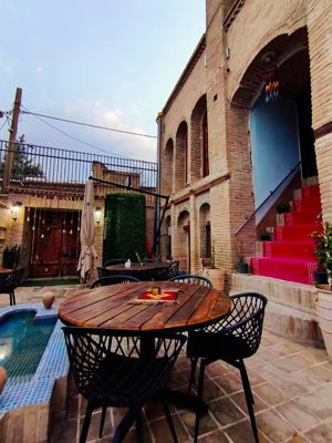 اقامتگاه سنتی مونگ خرم آباد