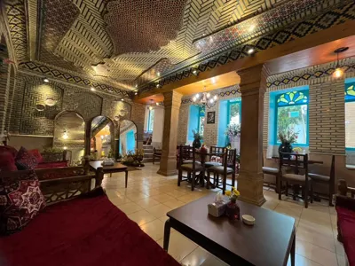 رستوران و کافی شاپ هتل داریوش شیراز