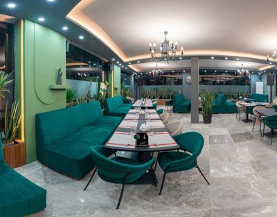 رستوران مجتمع گردشگری کاریزماه