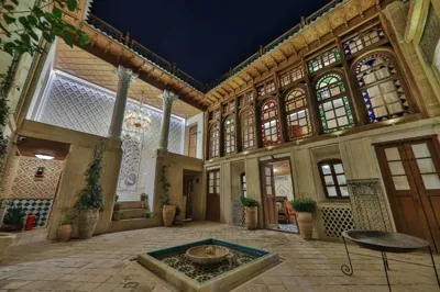 اقامتگاه عمارت سحرخیزان