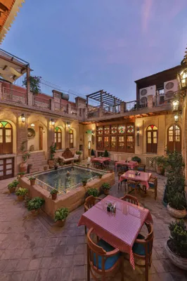 اقامتگاه عمارت سحرخیزان