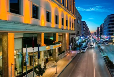 هتل الیت ورد وان