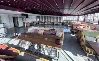 رستوران هتل اله گرند وان