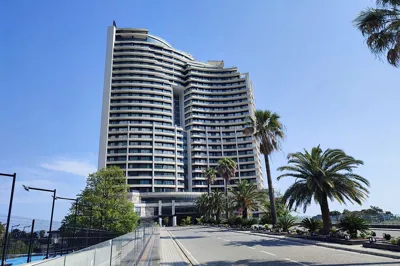 محوطه هتل آراز نوشهر