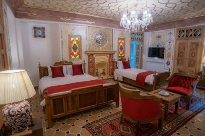 اتاق اقامتگاه سنتی ایزدی اصفهان