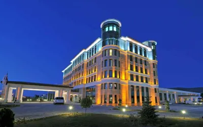 نما هتل دابل تری بای هیلتون وان