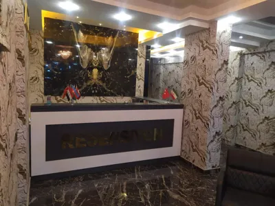 پذیرش هتل پرا وایت وان