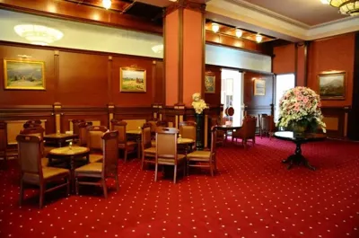 لابی هتل مترو پل ایروان