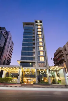 نما هتل رویال کانتیننتال دبی