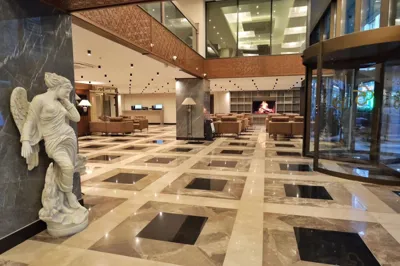 لابی هتل پارک ددمان وان