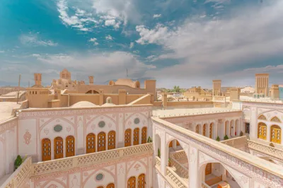 نما عمارت آقا حسینی کاشان