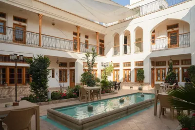 هتل سنتی ساباط اصفهان