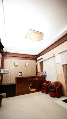 پذیرش هتل ایوان 5 (صحرا)