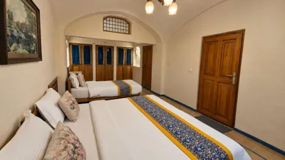 اتاق هتل بوتیک مهینستان راهب کاشان