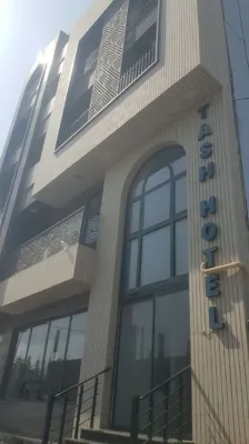 نمای هتل تاش دلوار بوشهر