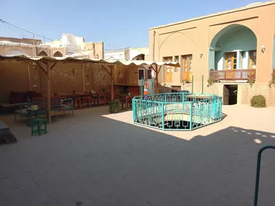 نمای اقامتگاه بوم گردی موزه عروسک و اسباب بازی کاشان