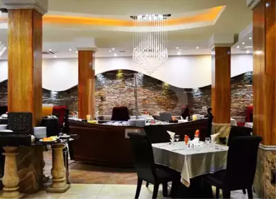 رستوران هتل زاگرس اراک