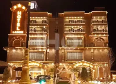 نمای هتل لابوس رامیان