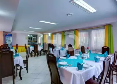 رستوران مجتمع جهانگردی تخت جمشید شیراز