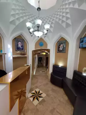 ورودی و پذیرش هتل رویای قدیم یزد