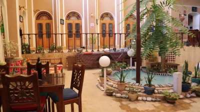 حیاط