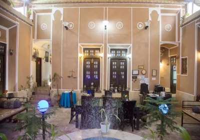 هتل سنتی نقره یزد