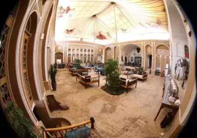 هتل سنتی یزد (خانه رشتیان) یزد