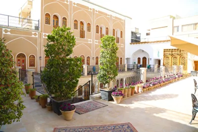 هتل سنتی عمارت سهروردی اصفهان