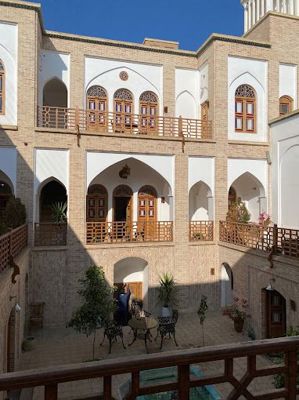 هتل سنتی سنگ پلوی کاشان