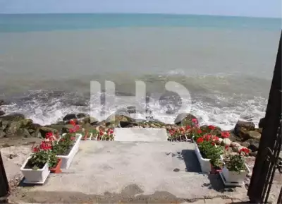 محوطه ساحلی هتل شادی نوشهر