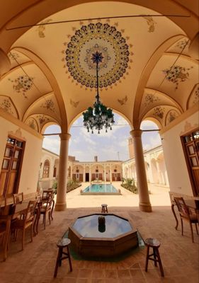 هتل سنتی یاسمین راهب کاشان
