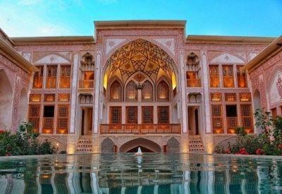 هتل بوتیک مهینستان راهب کاشان