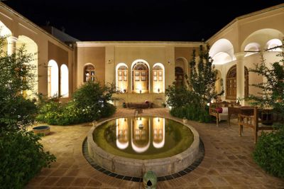 هتل سنتی مرشدی کاشان