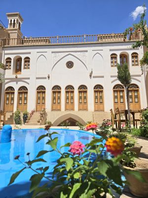 هتل سنتی خانه پارسی کاشان