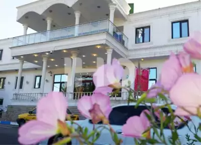 نمای هتل گلستان قمصر