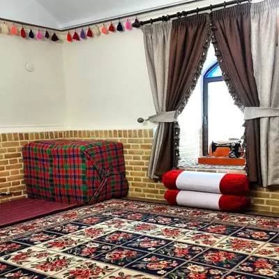 اقامتگاه بوم گردی قصر شیرین گرمسار